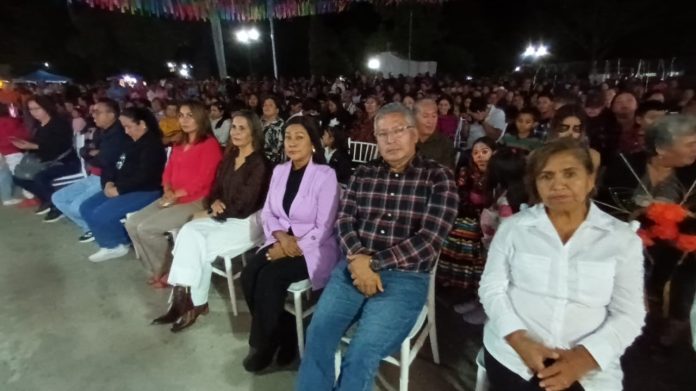 BRILLA LA HUASTECA (7)