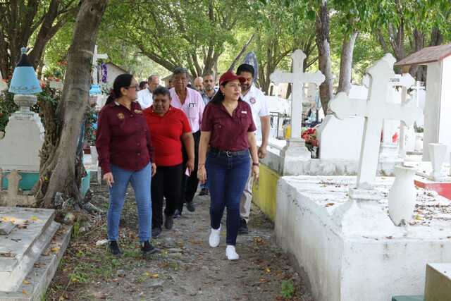 SUPERVISA PATTY CHÍO LIMPIEZA (1)