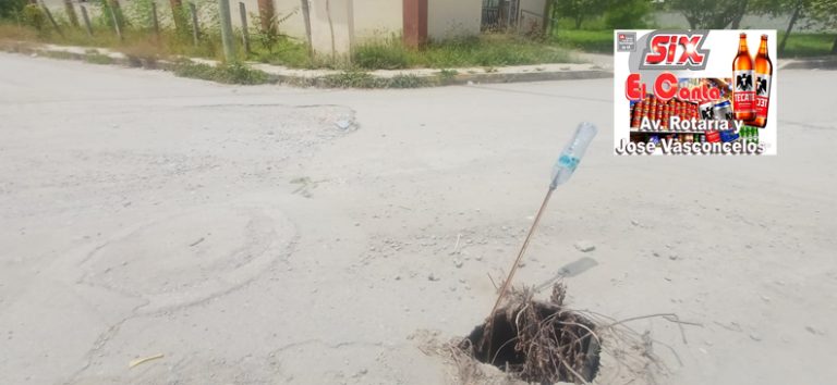 A poco menos del año de haber sido entregados los trabajos, otro socavón.