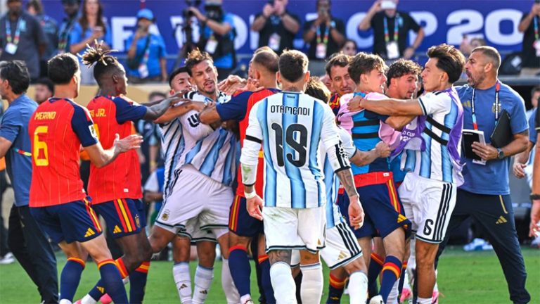 FIFA investigaría a la Selección Argentina tras agresión a jugadores españoles en la Final del Mundial
