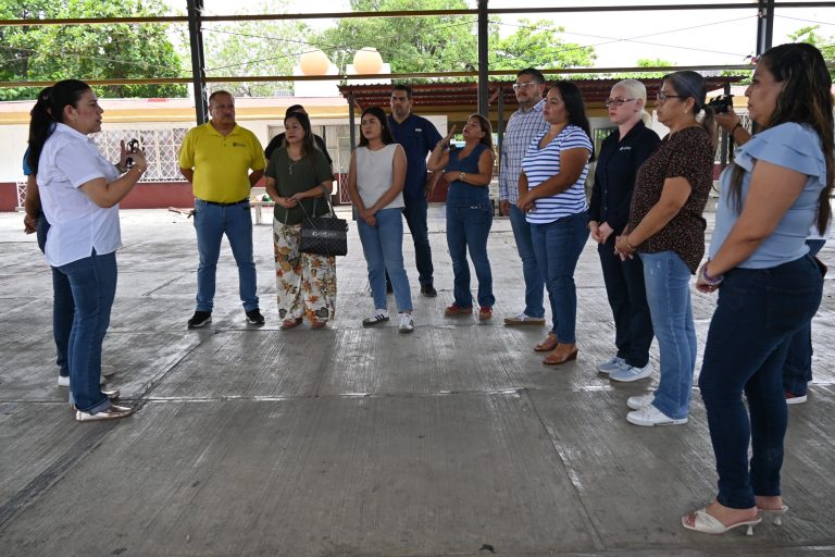 Reafirma Patty Chío su compromiso con la educación