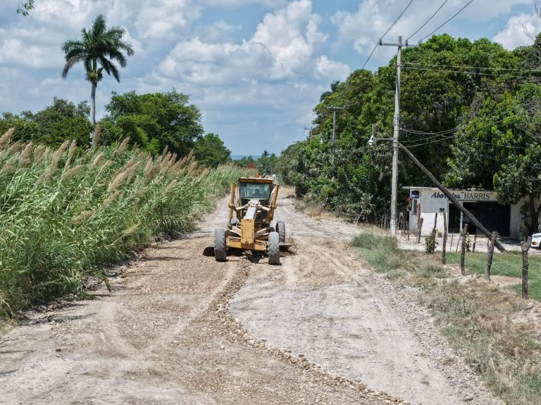 Mejora Patty Chío conectividad con rehabilitación de camino a La Mora