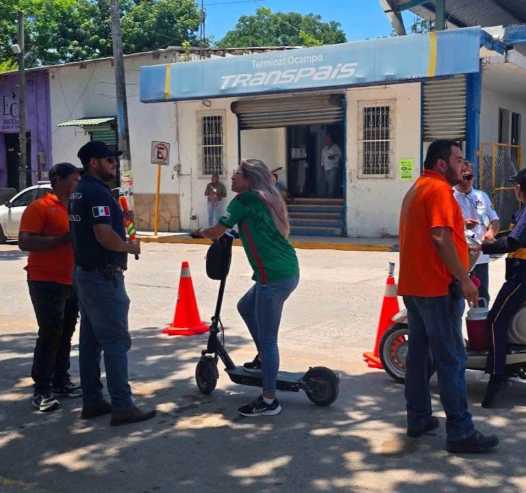 Retienen patín eléctrico tipo monociclo durante operativo de concientización sobre el uso del casco en Ocampo